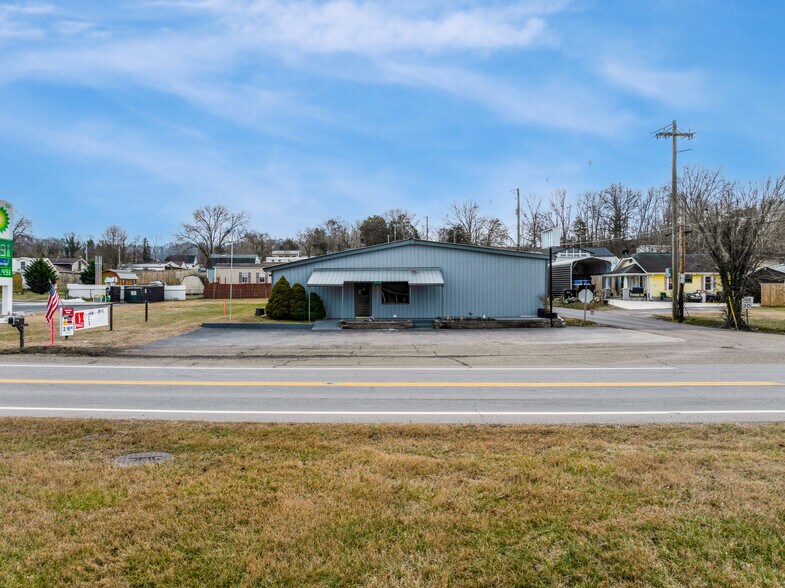 Primary Photo Of 3704 Andersonville Hwy, Andersonville Freestanding For Sale