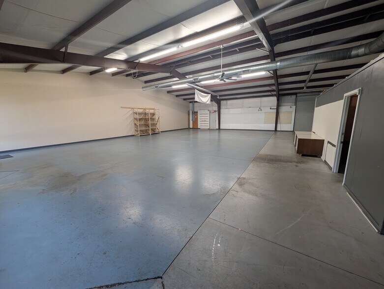 More Photos Of 5106 Wilkinson Blvd, Cramerton Freestanding For Lease