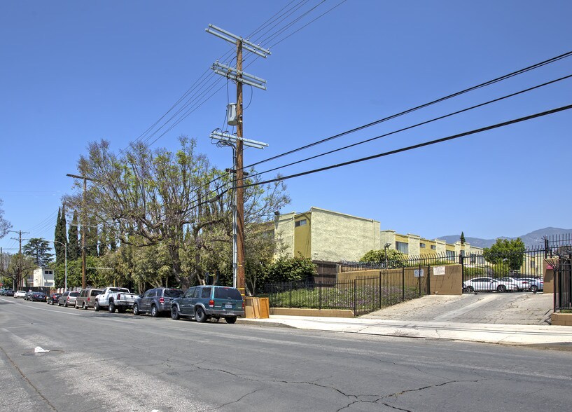 More Photos Of 13002 Dronfield Ave, Sylmar Apartments For Sale