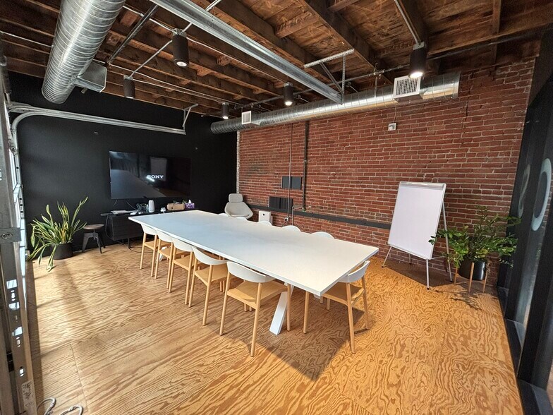 More Photos Of 269-299 Bassett St, San Jose Office Residential For Sale