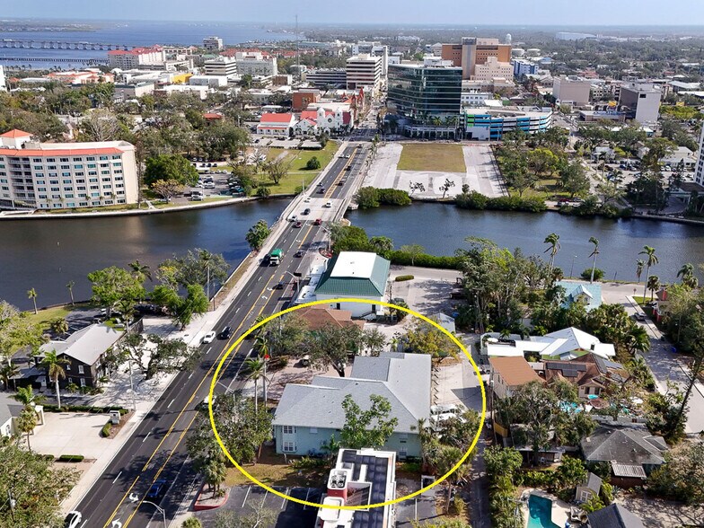 More Photos Of 1725 Manatee Ave, Bradenton Medical For Sale