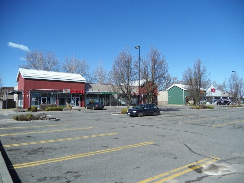 More Photos Of 4007-4015 N Market St, Spokane General Retail For Lease