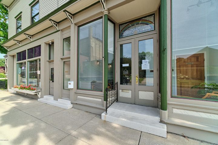 More Photos Of 384 1st St, Manistee Office Residential For Lease