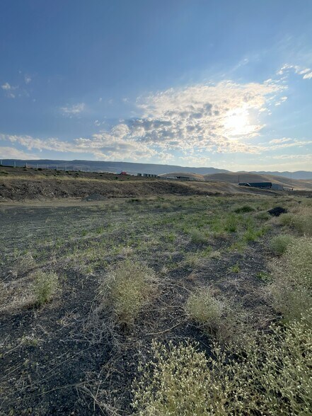 More Photos Of 501 Urban Industrial Way, East Wenatchee Land For Sale