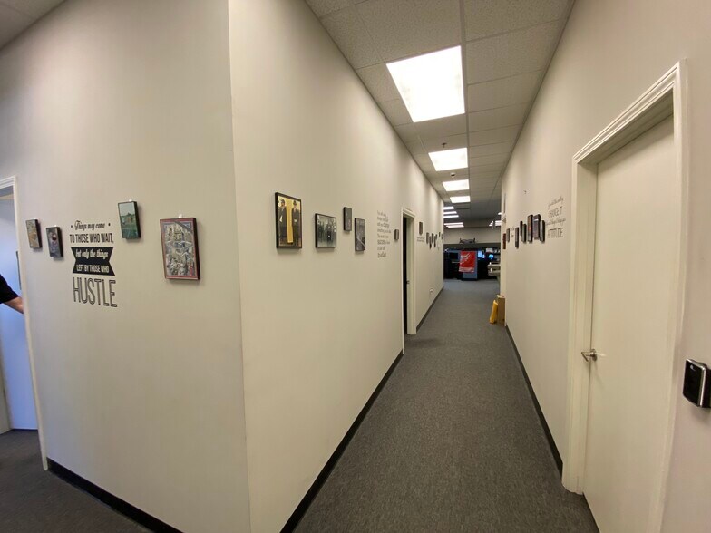 More Photos Of 8804 Caroma St, Olive Branch Flex For Lease