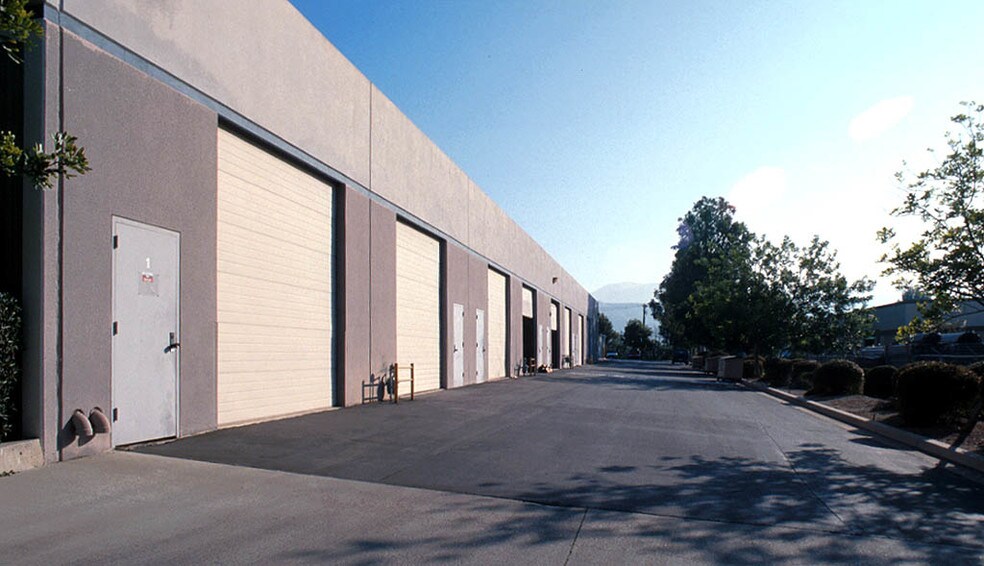 More Photos Of 2696 Lavery Ct, Newbury Park Warehouse For Lease