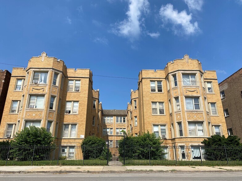 More Photos Of 7722-7732 S Jeffery Blvd, Chicago Apartments For Sale
