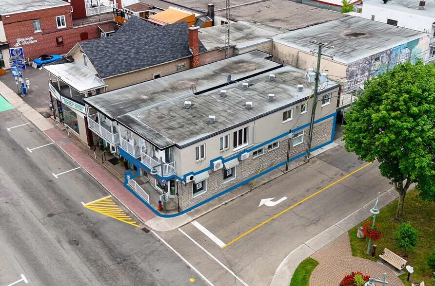 Primary Photo Of 343 Av Saint-Laurent, Louiseville Office Residential For Lease