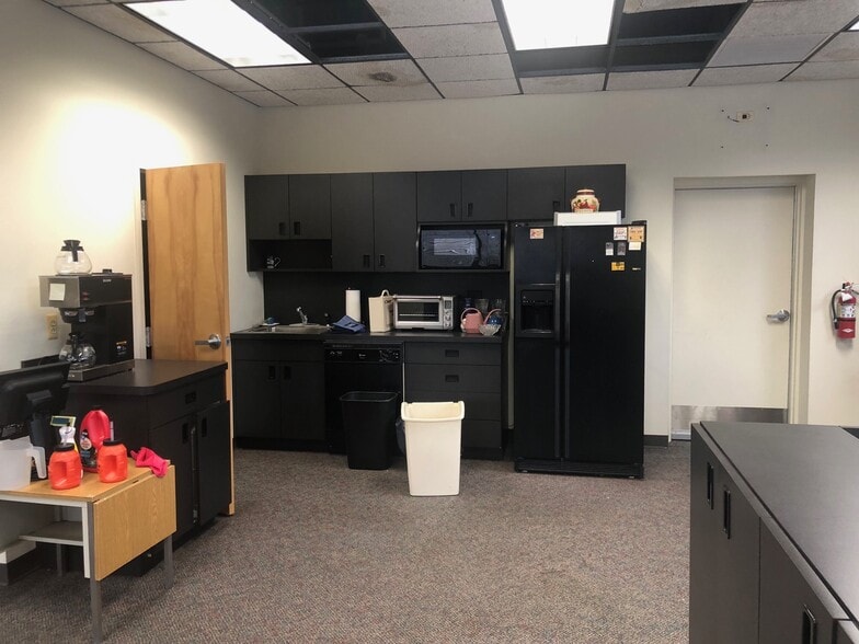 More Photos Of 14 Morris Ave, Mountain Lakes Flex For Sale