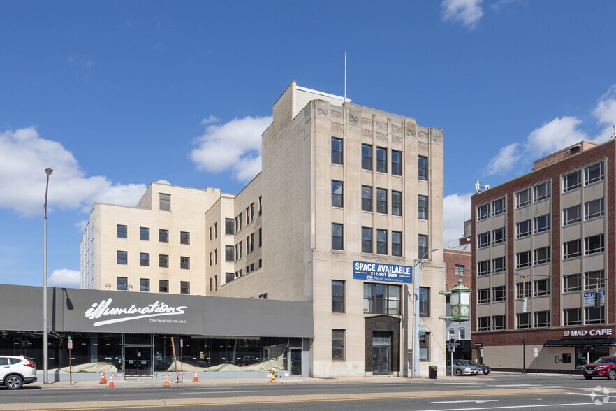 More Photos Of 50 N Park Ave, Rockville Centre Office For Lease