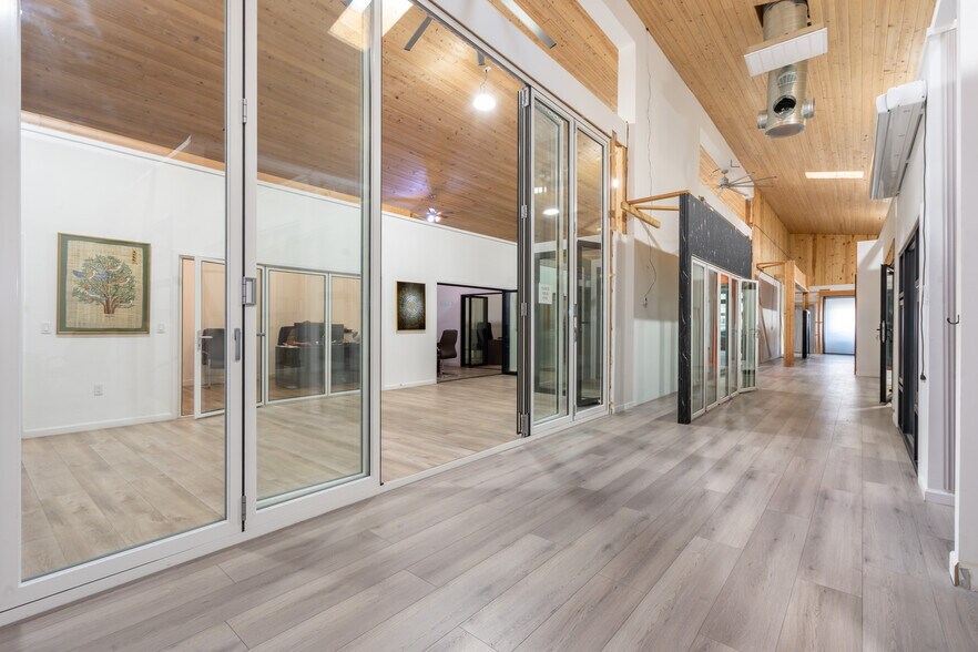 More Photos Of 4943-4941 Telegraph Rd, Los Angeles Showroom For Sale