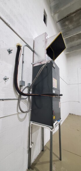 More Photos Of 14315 SW 139th Ct, Miami Warehouse For Lease