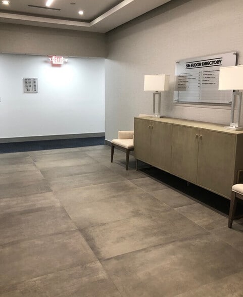 More Photos Of 7850 NW 146th St, Miami Lakes Office For Lease