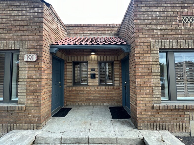 More Photos Of 191 S Orange St, Orange Office For Lease