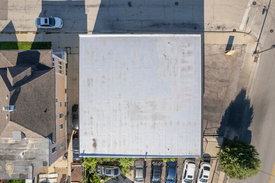 More Photos Of 320 Lake St, Maywood Carwash For Sale