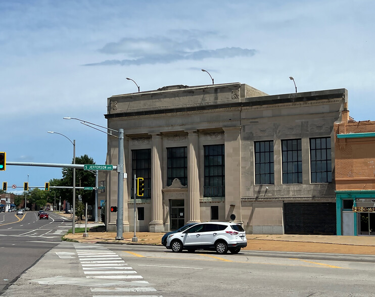 Primary Photo Of 2604 S Jefferson Ave, Saint Louis Office For Sale