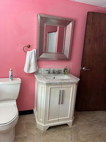 More Photos Of 5056 Us-70 Hwy W, Morehead City Freestanding For Lease