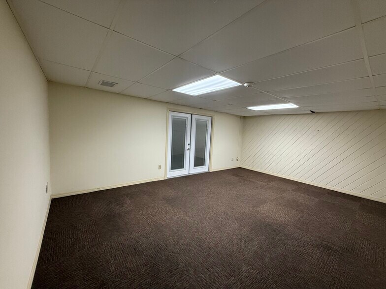More Photos Of 9610 Harney Rd, Thonotosassa Warehouse For Sale