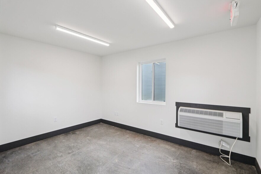 More Photos Of 407 Wengel dr, Reedsburg Light Manufacturing For Lease