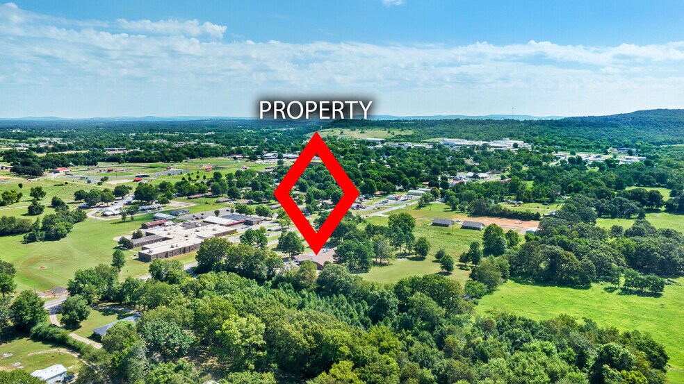 More Photos Of 1400 Locust st, Stilwell Office Residential For Sale