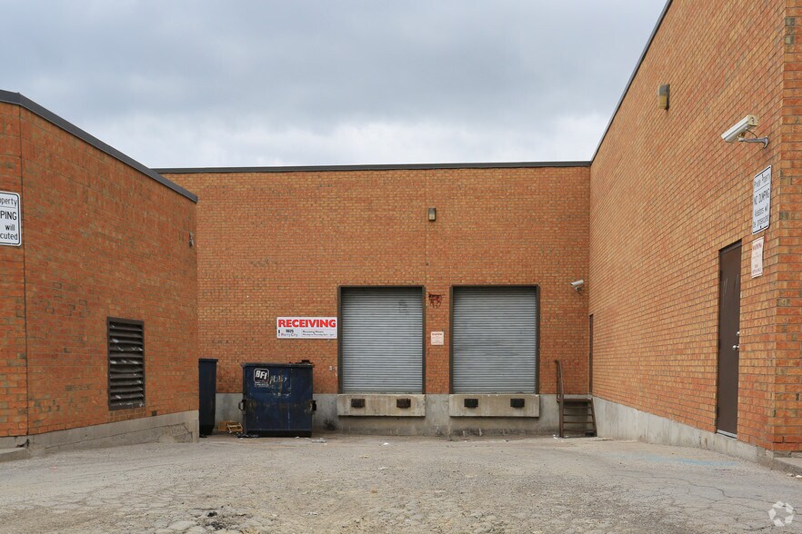 More Photos Of 9625 Yonge St, Richmond Hill Storefront For Lease
