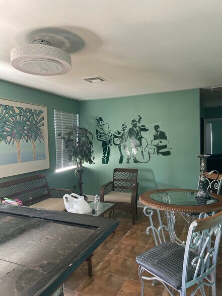 More Photos Of 4701 Downman Rd, New Orleans Bar For Lease