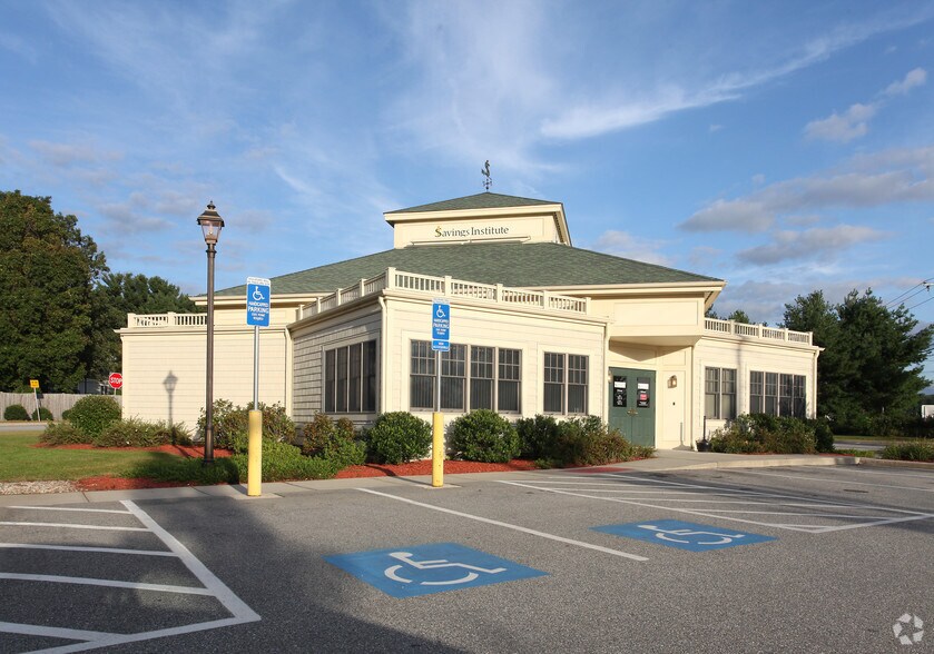 Primary Photo Of 596 Hartford Pike, Dayville Bank For Lease