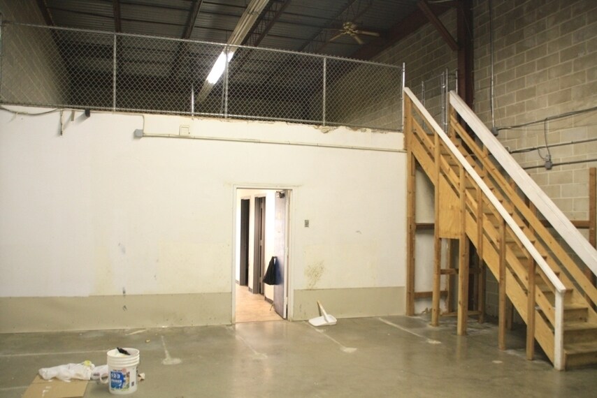 More Photos Of 1132 49th Ave, Long Island City Industrial For Lease