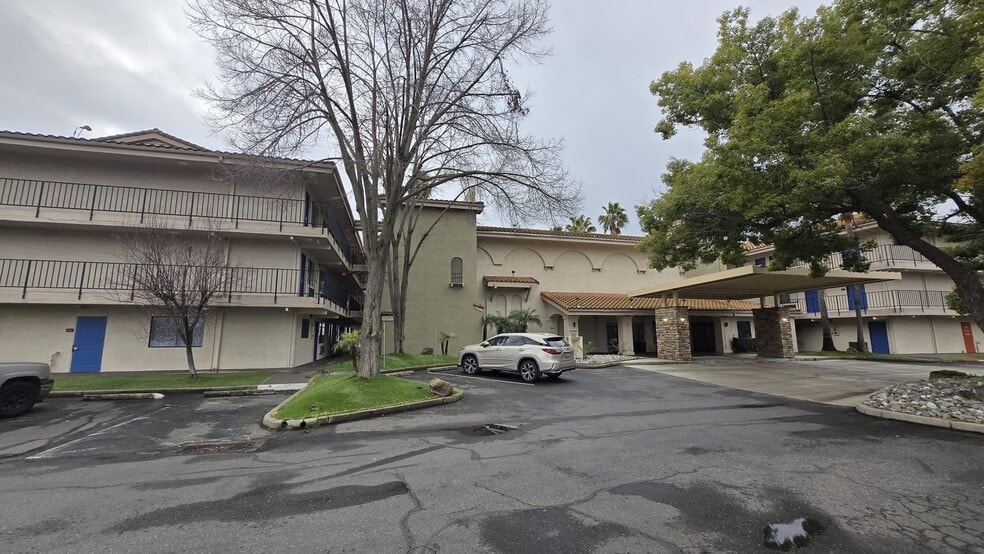 More Photos Of 12249 Folsom Blvd, Rancho Cordova Hotel For Sale
