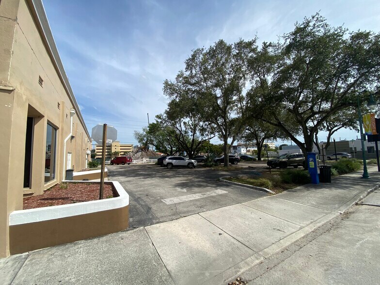 More Photos Of 215-235 S 21st Ave, Hollywood Office For Lease