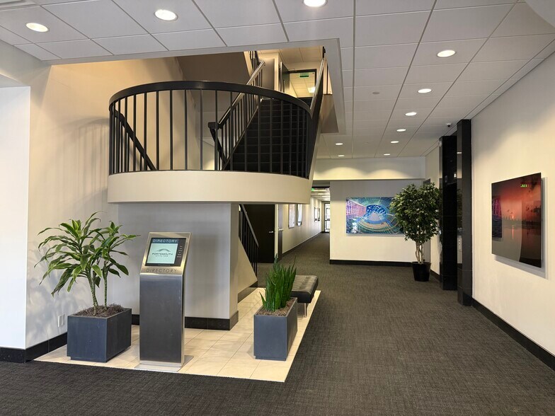 More Photos Of 210 Commerce Way, Portsmouth Office For Sale