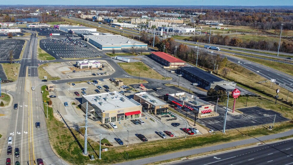 More Photos Of 5015 Hinkleville Rd, Paducah Restaurant For Lease