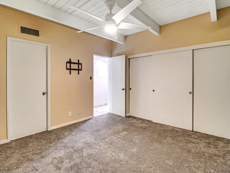 More Photos Of 525 S Thornhill Rd, Palm Springs Apartments For Sale