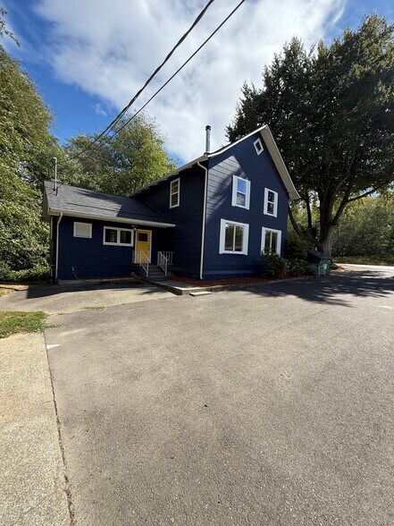 More Photos Of 28205 Hwy 3 NE, Poulsbo Office For Lease