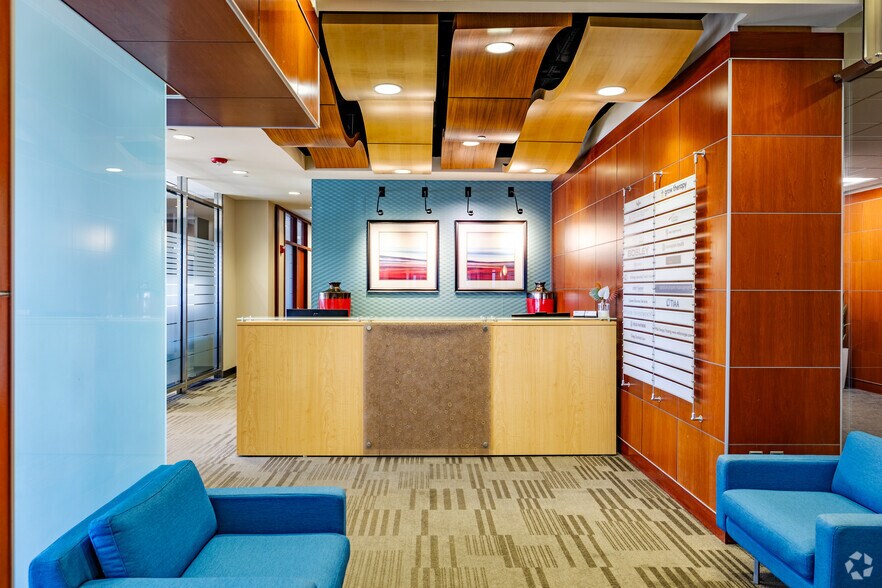 Primary Photo Of 14301 FNB Pky, Omaha Coworking Space