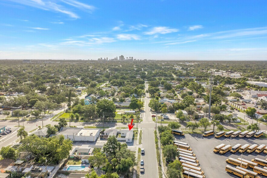 More Photos Of 575 49th St S, Saint Petersburg Office For Sale
