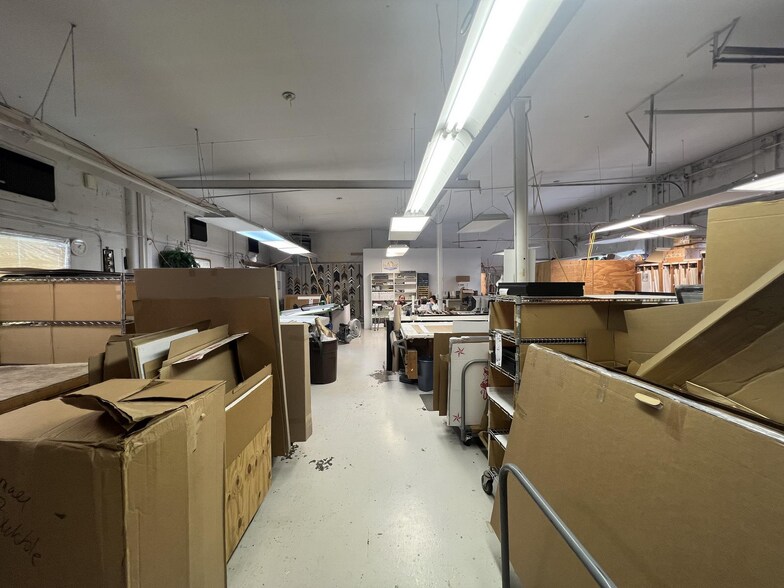 More Photos Of 1134 E Main St, Luray Service For Sale