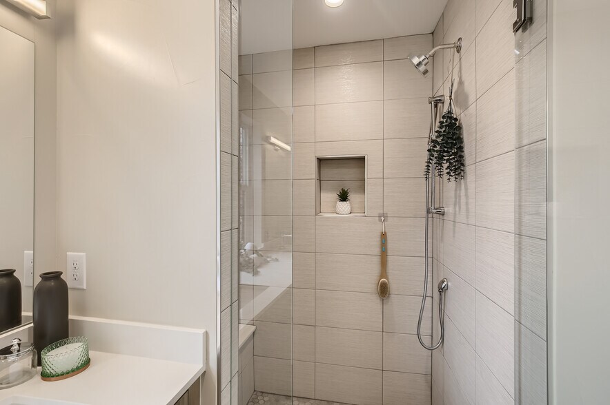 More Photos Of 2323 S High St, Denver Apartments For Sale