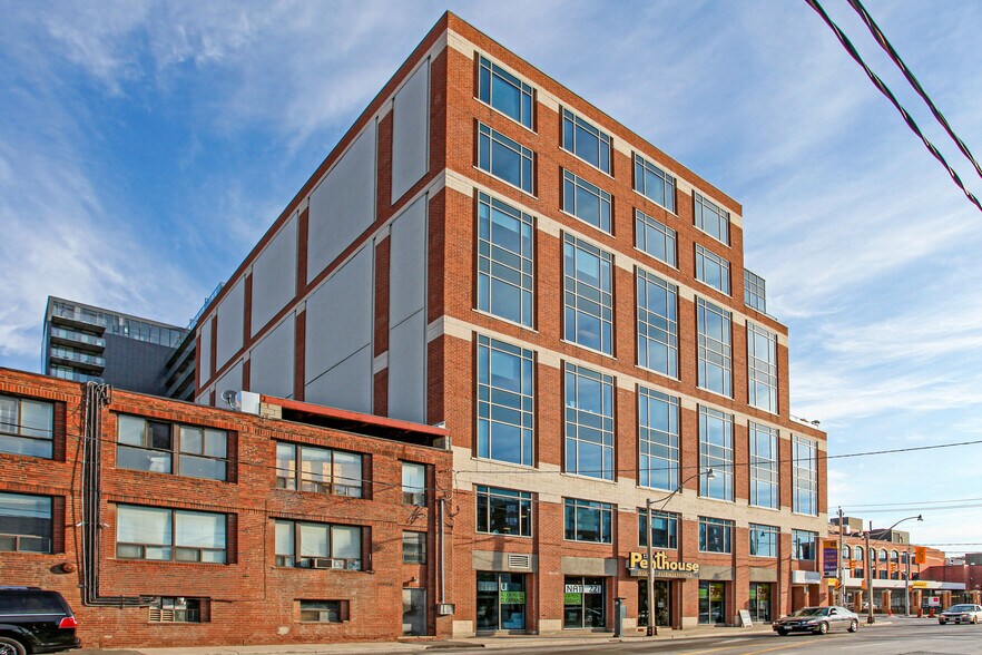 More Photos Of 184 Front St E, Toronto Office For Lease