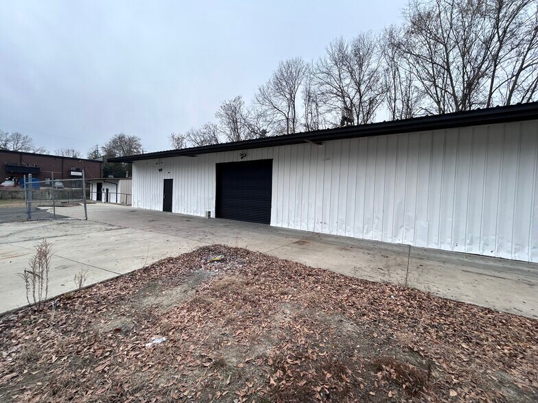 More Photos Of 6846 Satchelford Rd, Columbia Warehouse For Sale