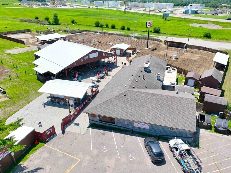 More Photos Of 4700 41st St, Sioux City Restaurant For Sale