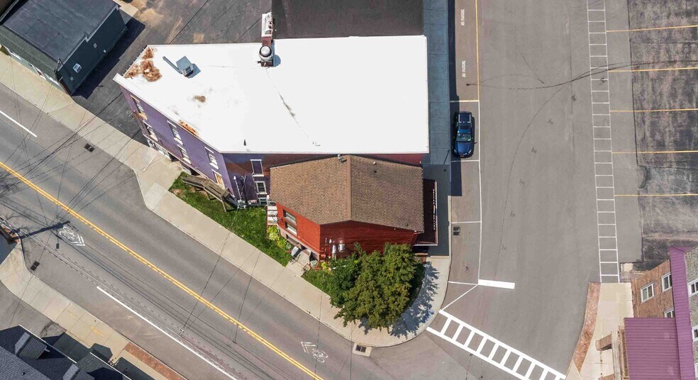 More Photos Of 4 Thomas St, Holley Restaurant For Sale