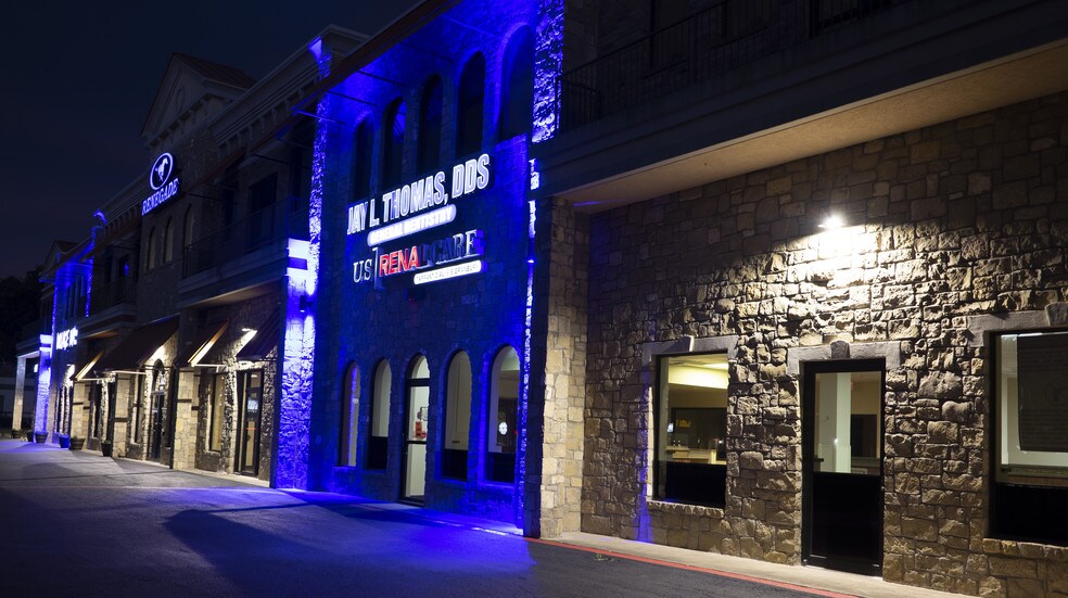 More Photos Of 3301 E US Highway 377, Granbury Storefront Retail Office For Lease