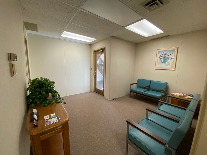 More Photos Of 2290 E Hill Rd, Grand Blanc Medical For Sale