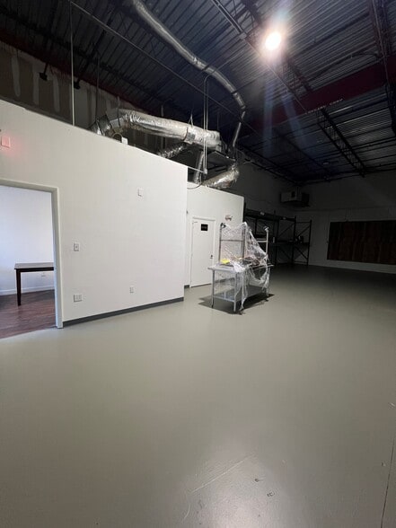 More Photos Of 1500 SW 30th Ave, Boynton Beach Warehouse For Lease