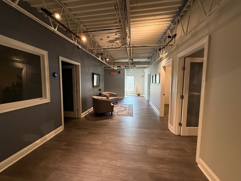 More Photos Of 540 Main St, Hyannis General Retail For Sale