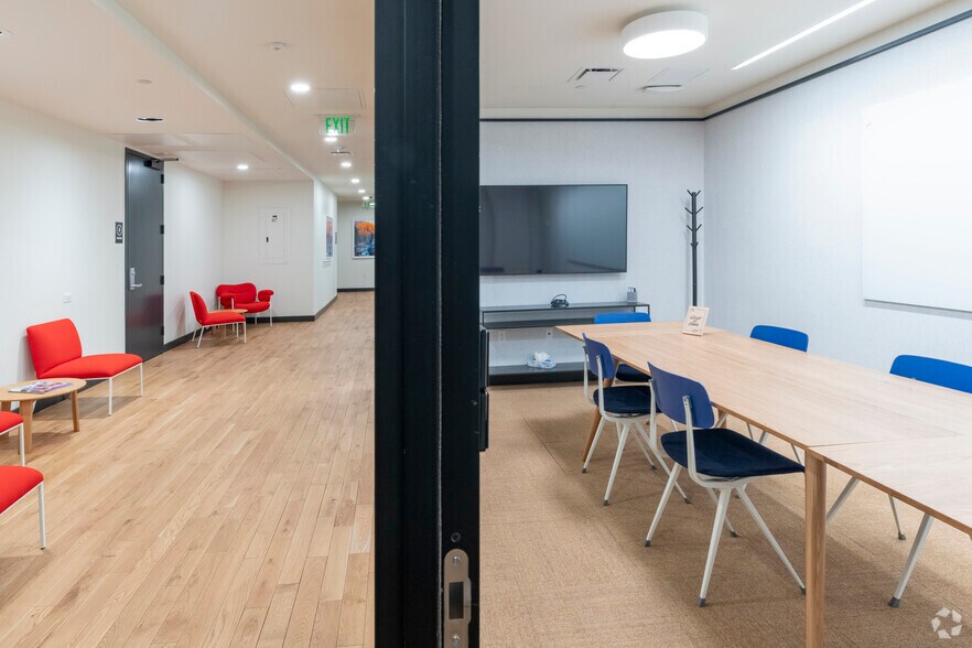 More Photos Of 1560 Broadway, Denver Coworking Space