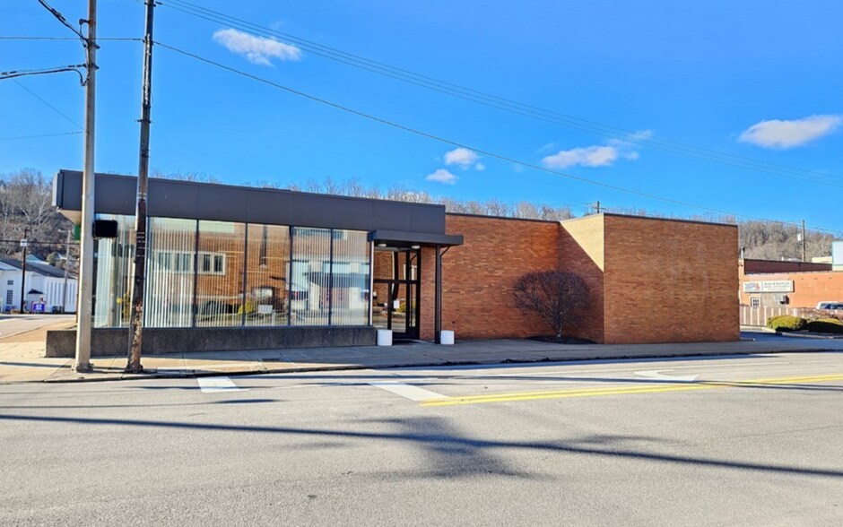 Primary Photo Of 3265 Main St, Weirton Bank For Sale