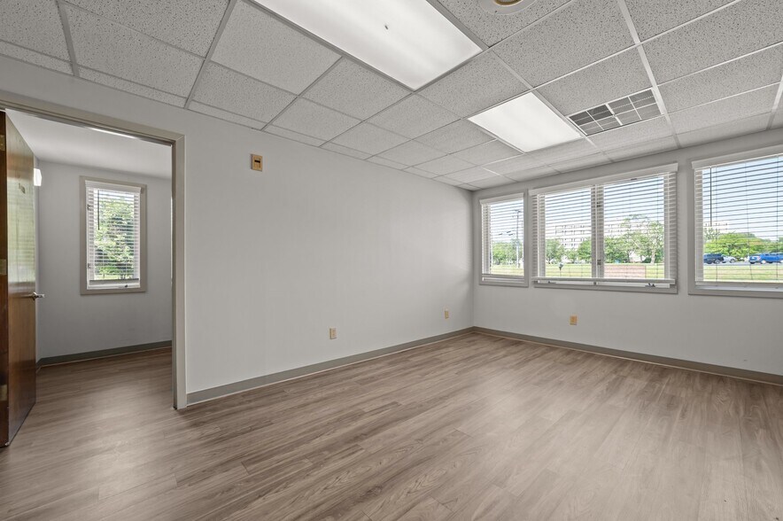 More Photos Of 2503 N Queen St, Kinston Medical For Sale