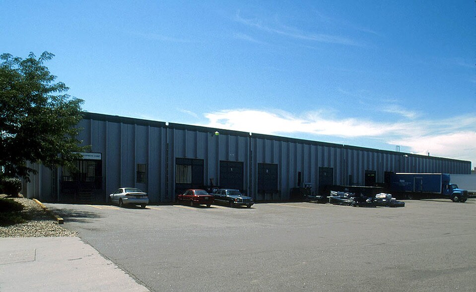 More Photos Of 4355 Monaco Pky, Denver Warehouse For Lease